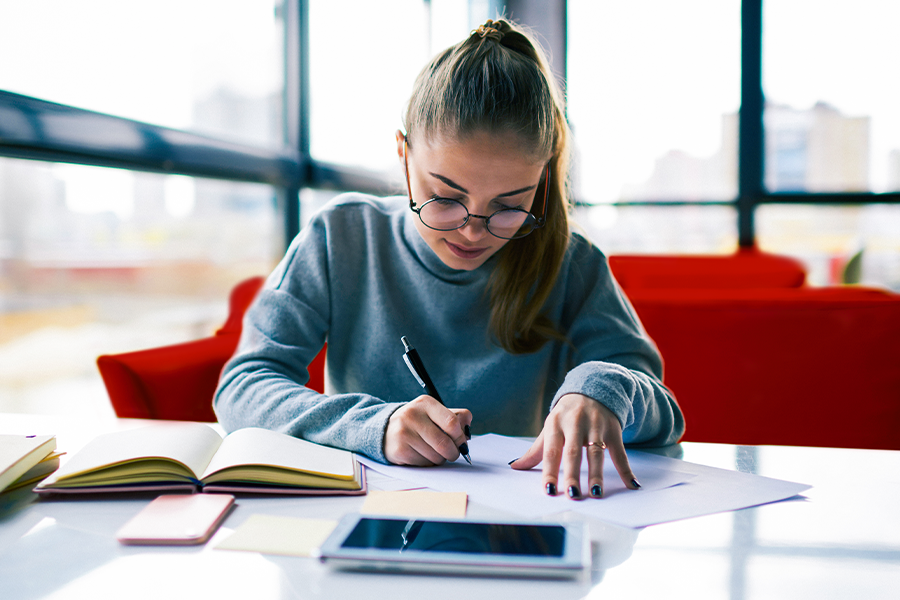 Rezoluții și soluții. Planuri pentru banii tăi în 2024