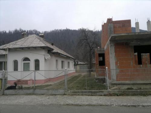 Casa in constructie Bicaz