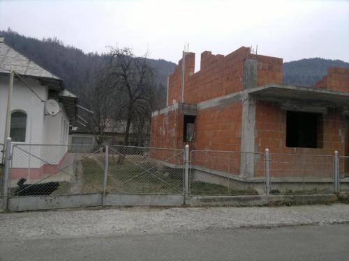 Casa in constructie Bicaz
