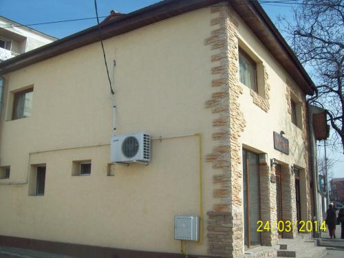 Vanzare Spatiu Comercial  Dezrobirii Craiova