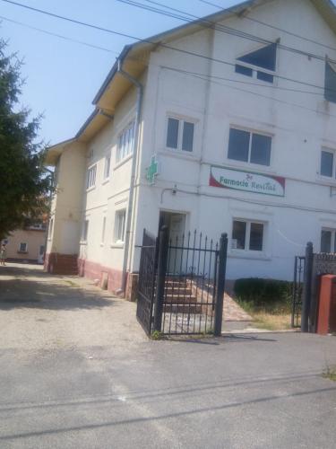 Cladiri si teren Valcea