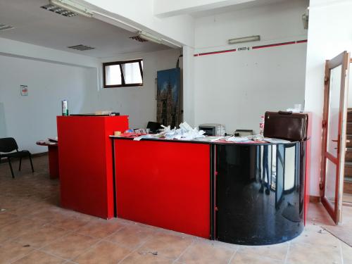 Vanzare cladiri industriale/ comerciale