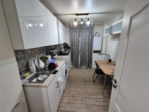 Apartament 3 camere Rahova