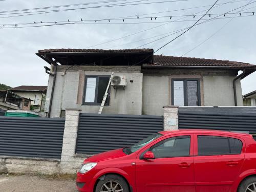 Cota ½ casa si teren Hunedoara, Str. Sarmisegetuza nr. 18